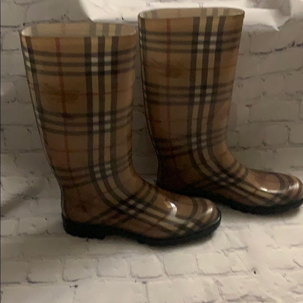 BURBERRY RAINBOOTS - Picture 2 of 6